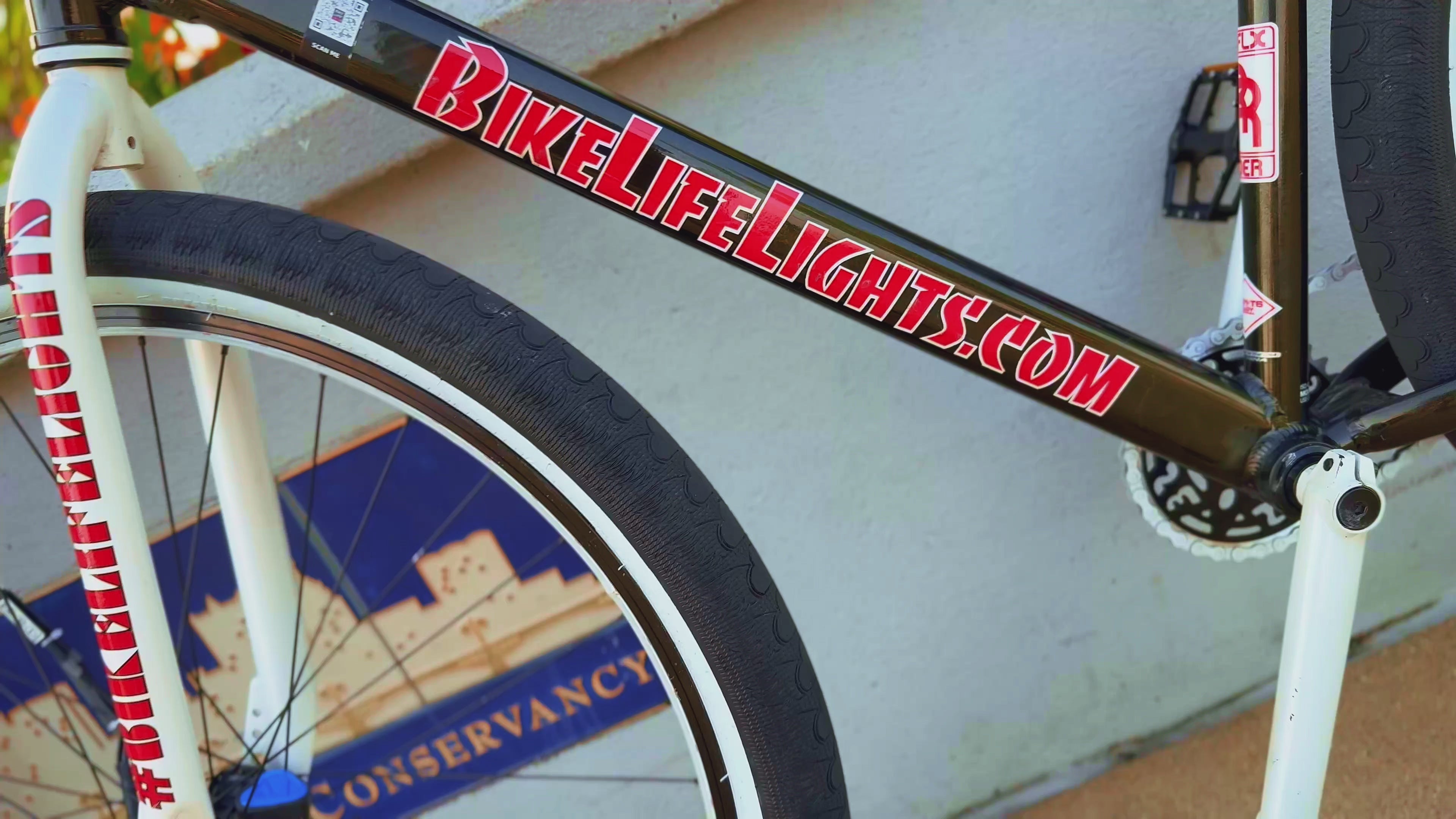 Load video: Bike Lights on SE bike while doing wheelies