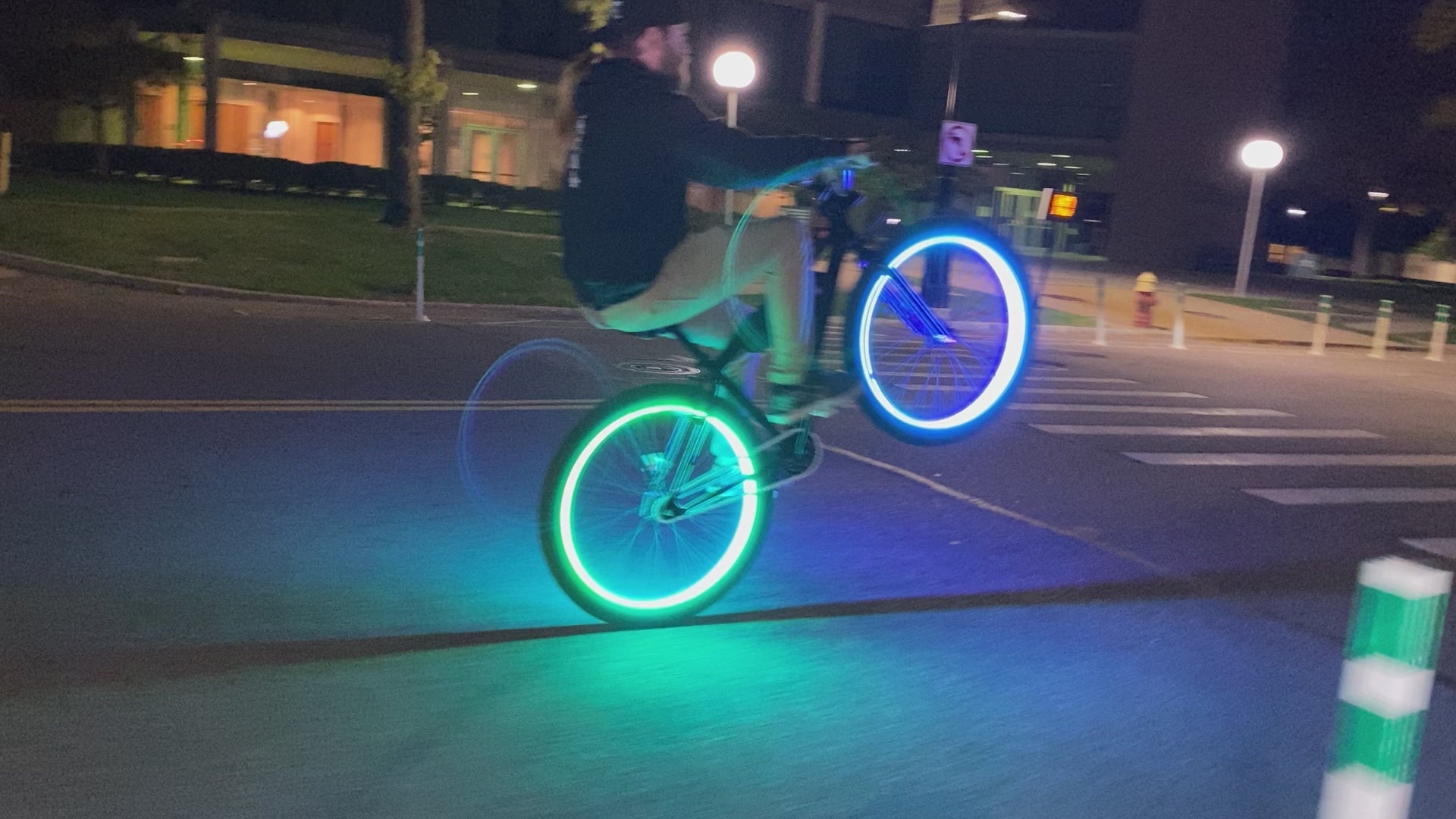 Load video: Bike Lights on SE bike while doing wheelies